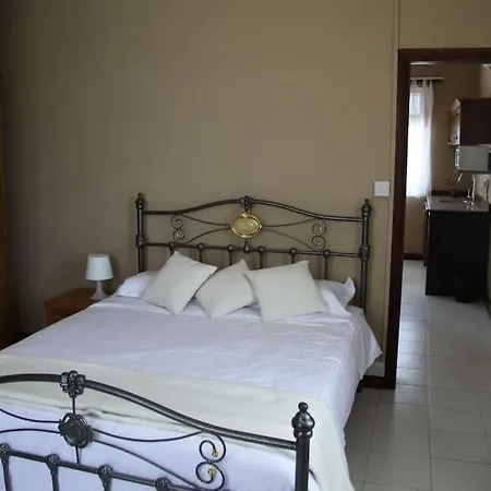 Les Trois Fleurs Apartment Pointe aux Canonniers Exterior photo